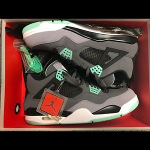 Air Jordan 4 “Green Glow” - Size 13
